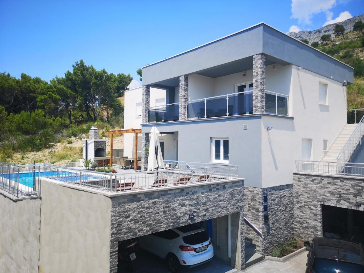 Villa Sara With Sea View And Private Heated Pool Omiš Buitenkant foto