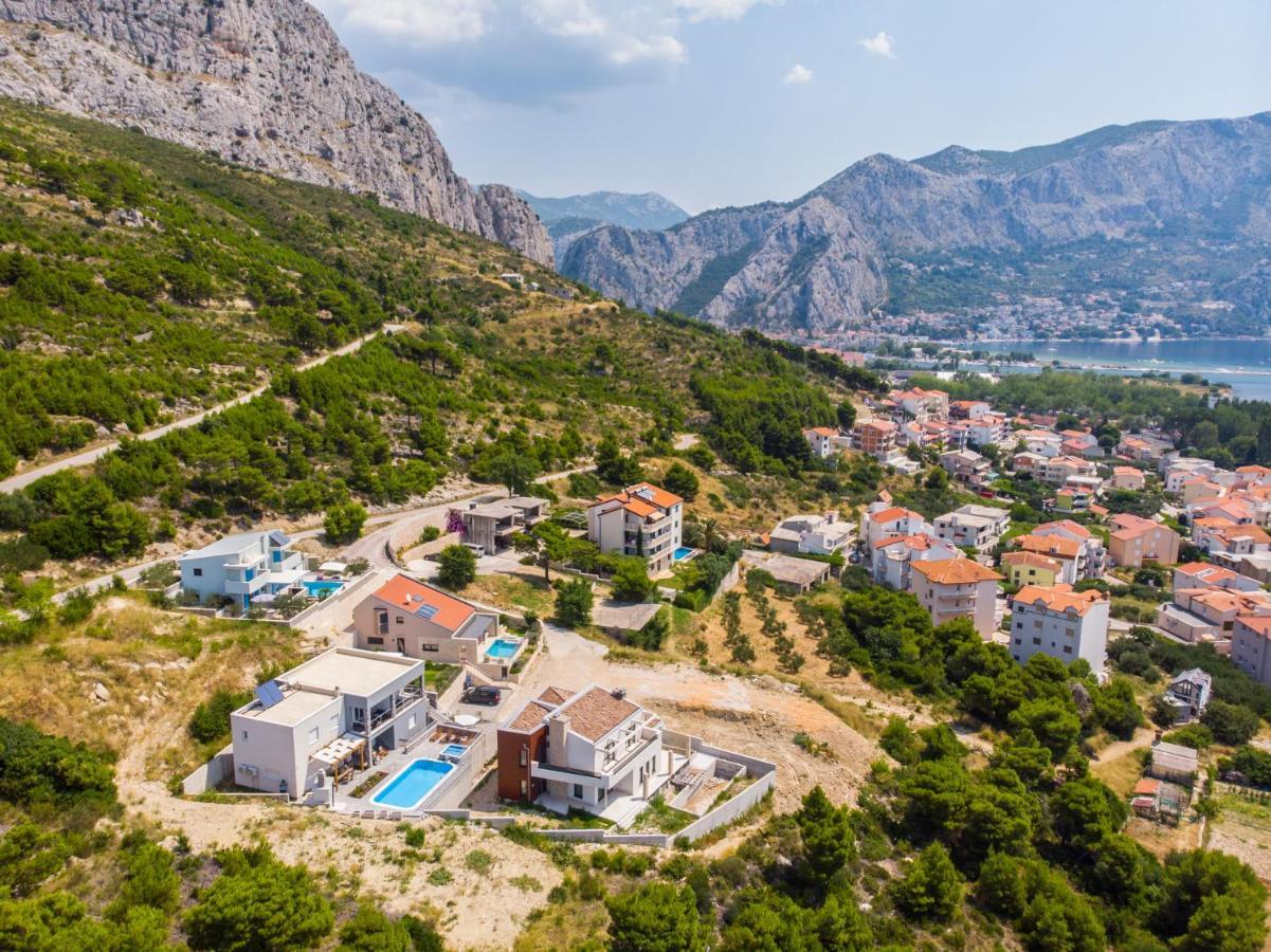 Villa Sara With Sea View And Private Heated Pool Omiš Buitenkant foto