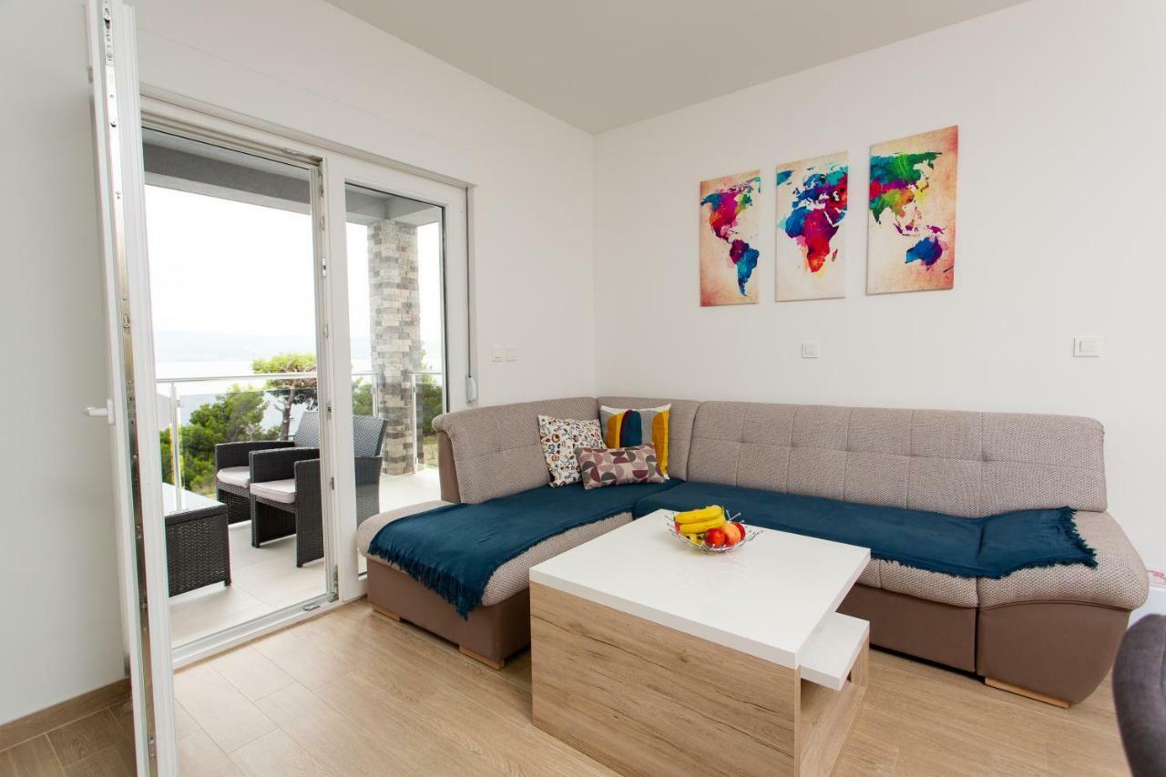 Villa Sara With Sea View And Private Heated Pool Omiš Buitenkant foto