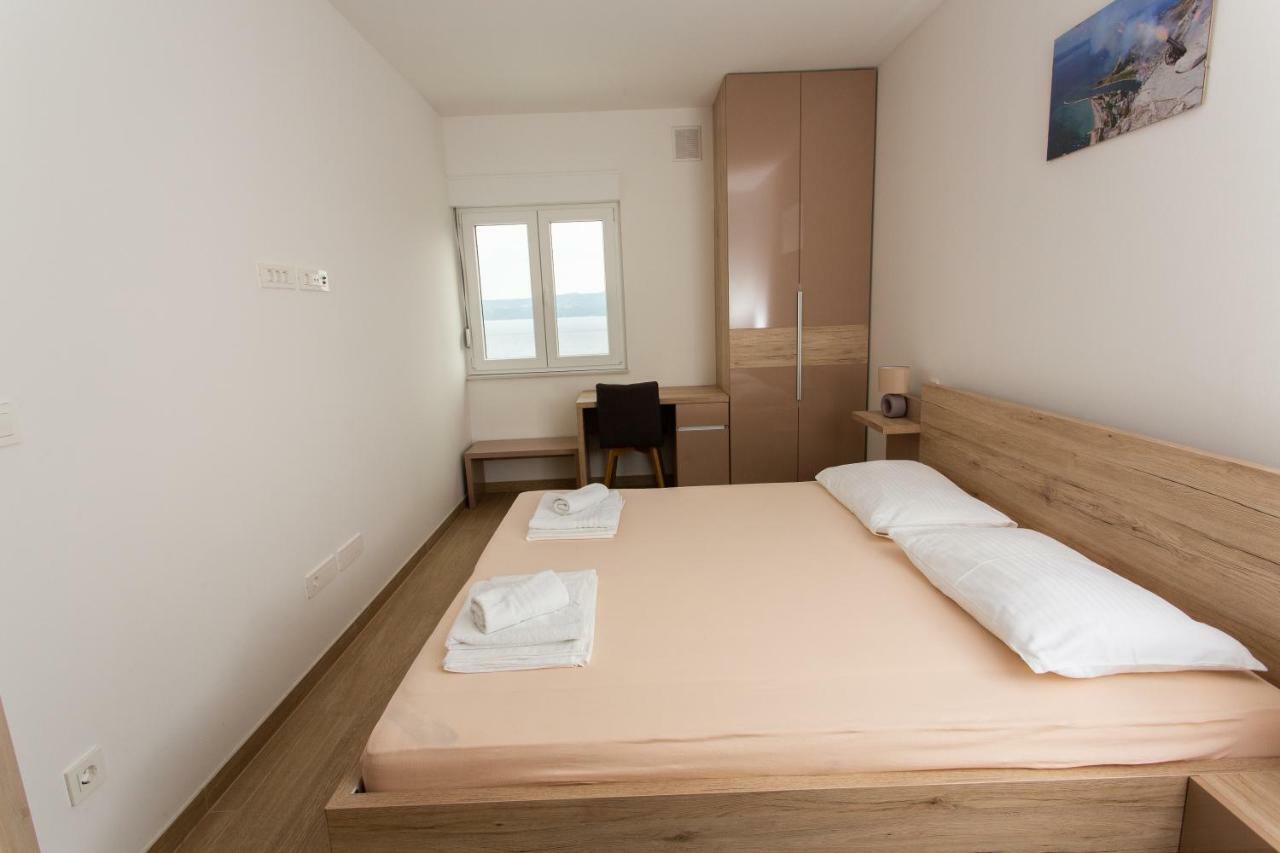 Villa Sara With Sea View And Private Heated Pool Omiš Buitenkant foto