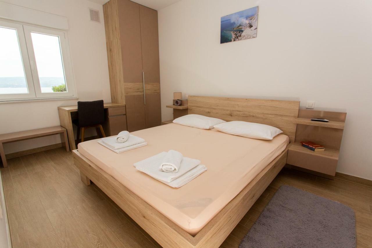 Villa Sara With Sea View And Private Heated Pool Omiš Buitenkant foto